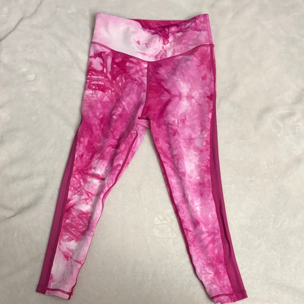 Zyia pink tie dye cropped leggings
